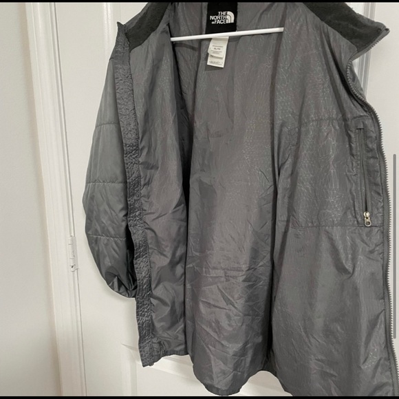 The North Face Men Puffer Zip up Jacket - Picture 5 of 6
